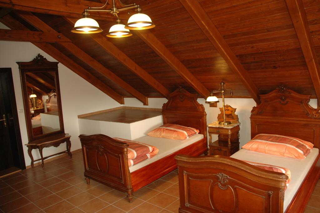 Penzion "U Kubinu" Přibyslav Exterior foto